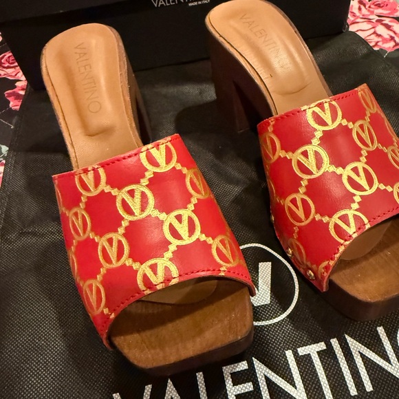 Valentino Gold and Red Sandals with Chunky Heel - Picture 2 of 5